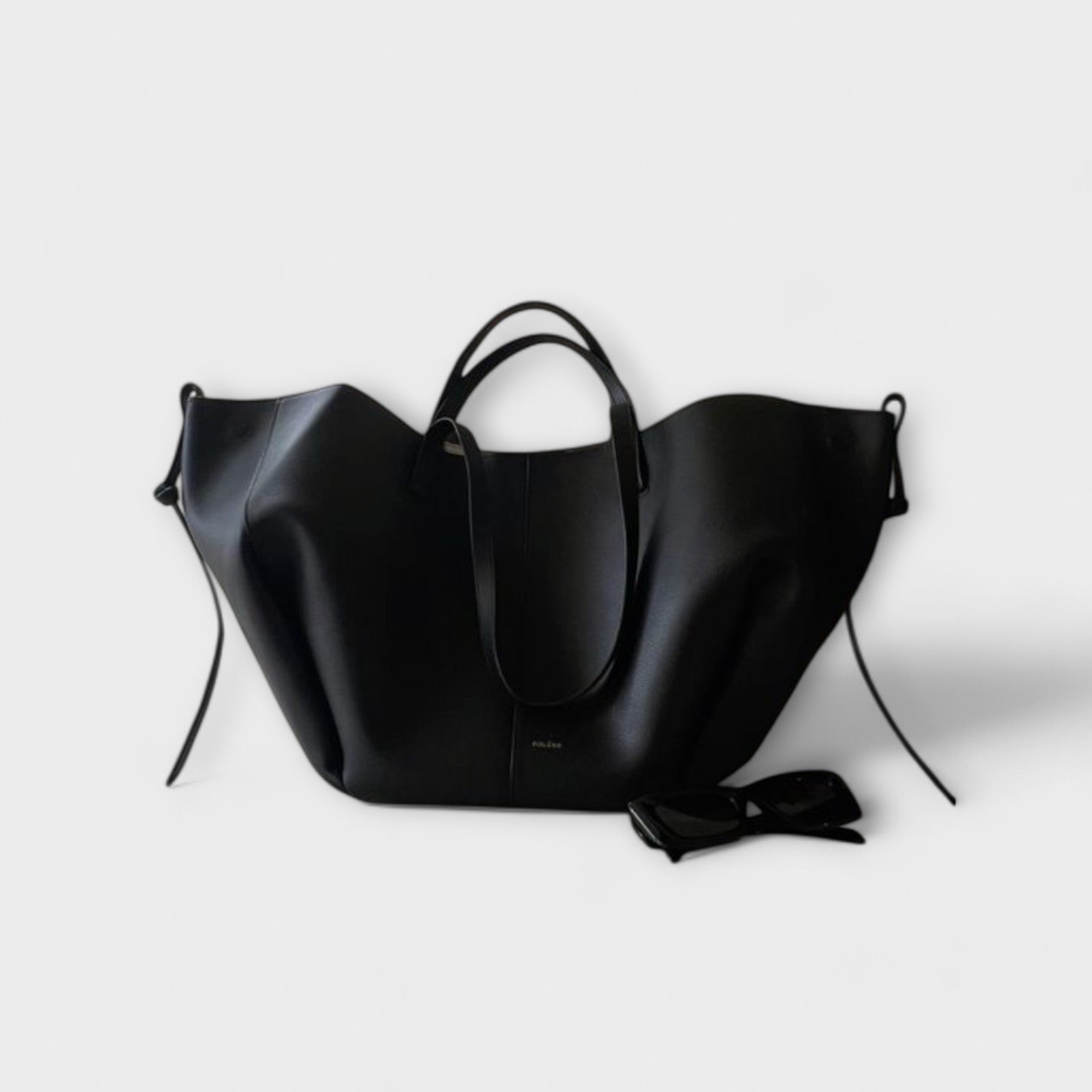 Léora – Vintage Tote Bag