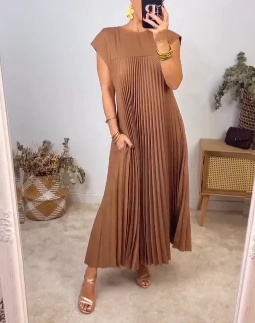 Ida™ – Pleated Maxi Dress
