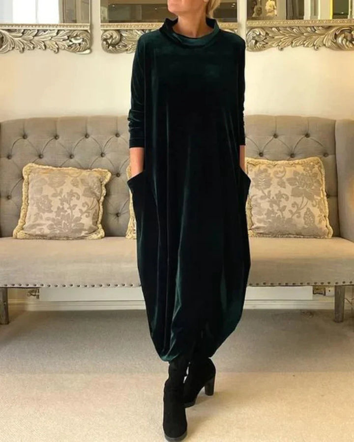 Etta – Elegant Velvety Winter Dress with Pockets
