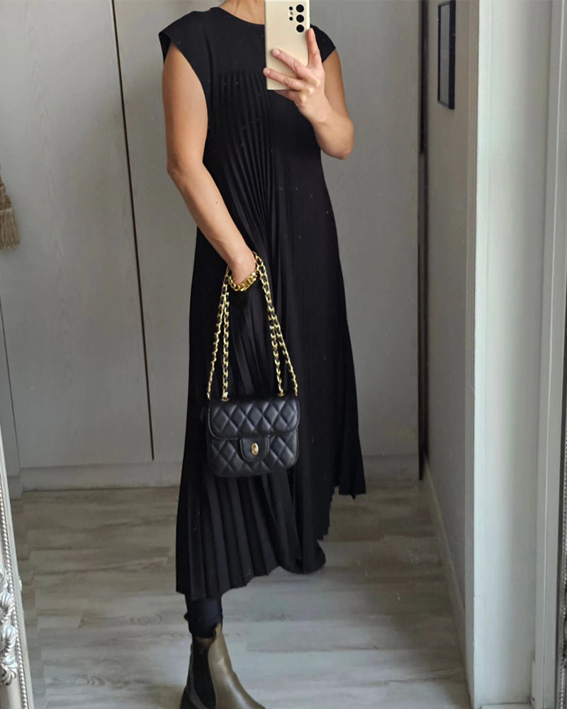Ida™ – Pleated Maxi Dress