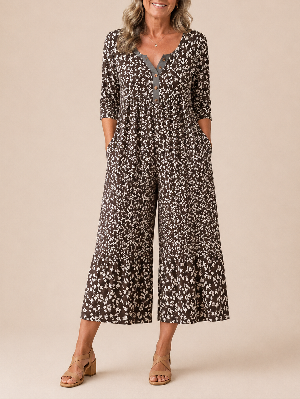 Hazel | Leaf Print V-Neck Jumpsuit with Short Sleeves and Wide Legs