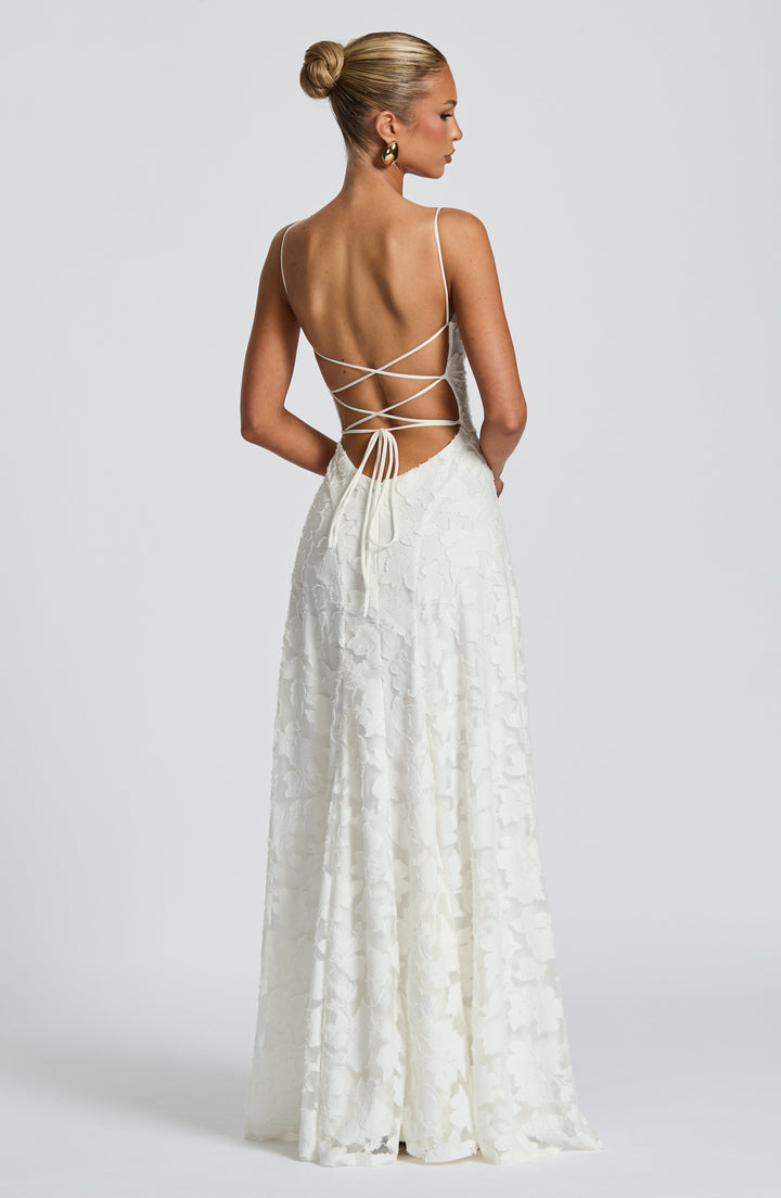 Calliope – Flowing Maxi Dress