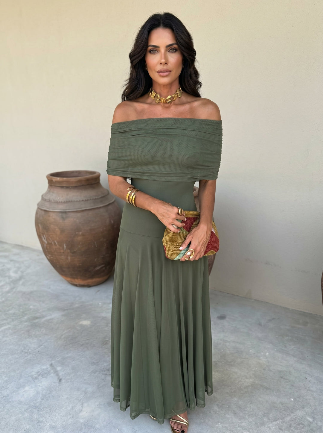 Eveline – Elegant Off-Shoulder Chiffon Maxi Dress