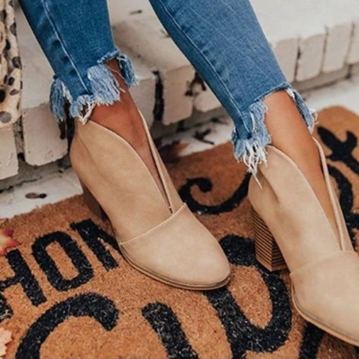 Matilda | Pointed Toe Block Heel Boots
